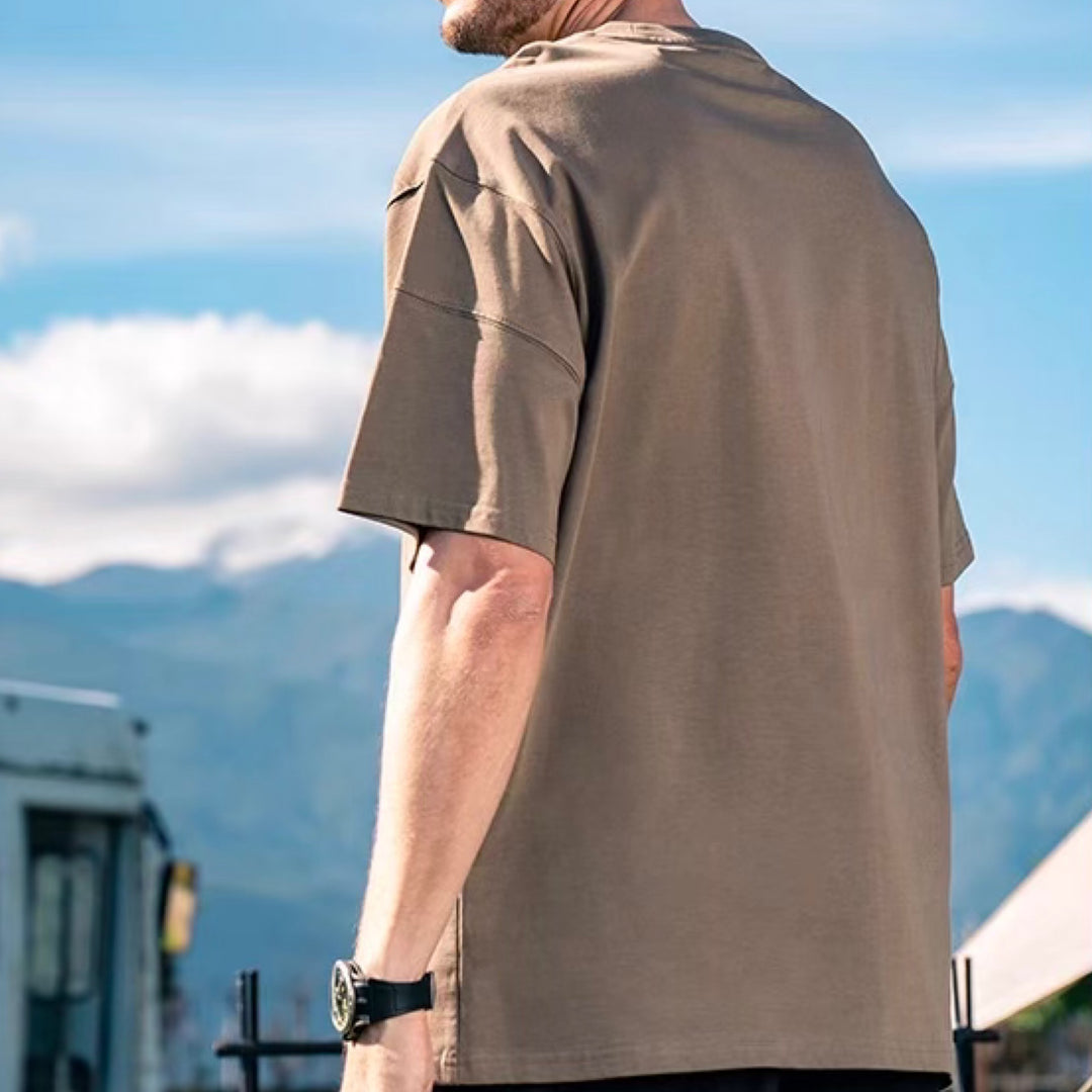 カジュアルラインTシャツ